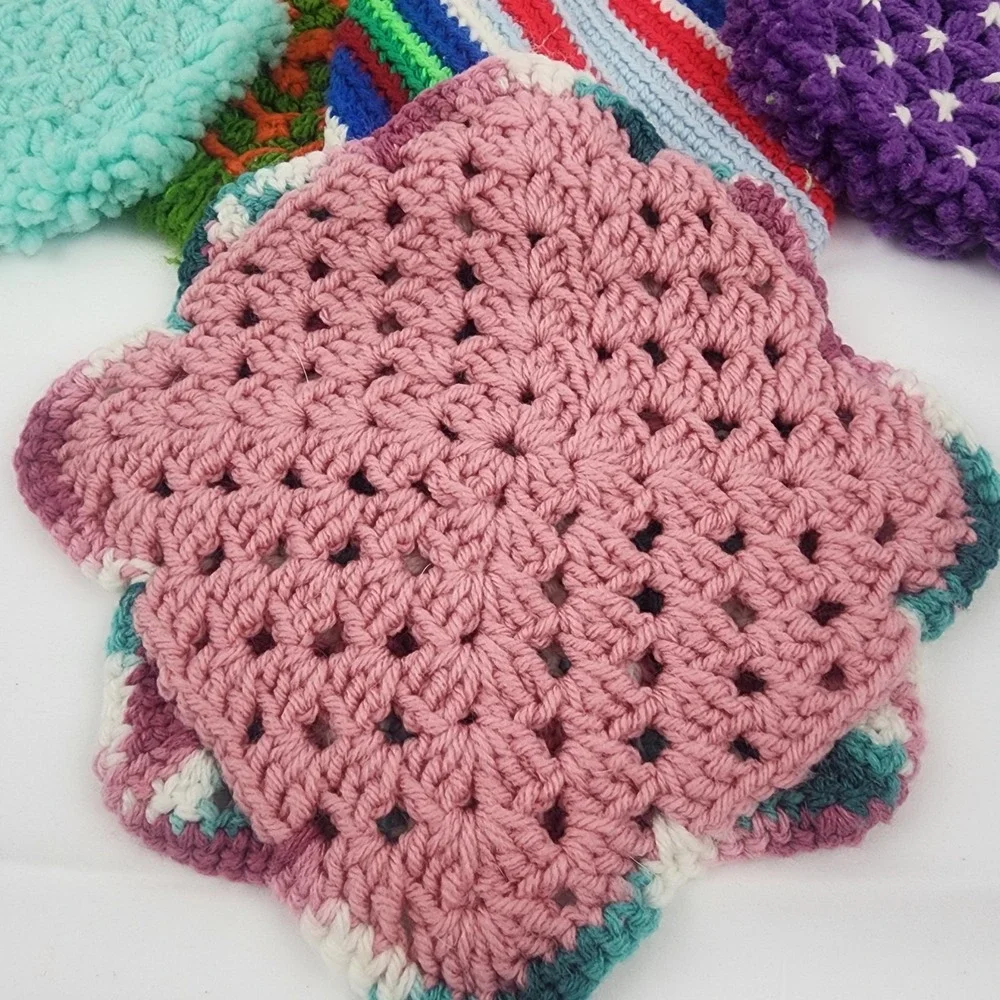Vintage Handmade Crocheted Lot of 10 Hot‎ Pads Pot Holders 8 Coasters With Stand